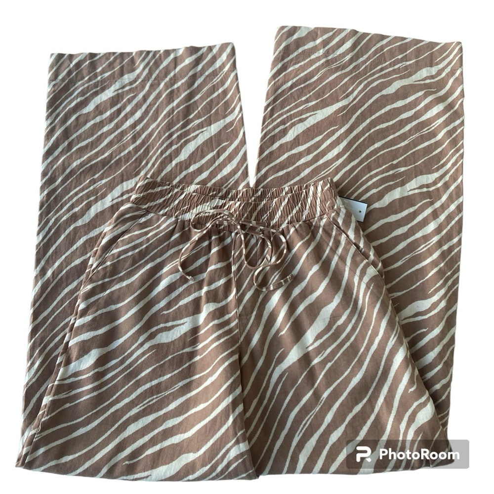A New Day Zebra Print Wide Leg Pants Size XS Light Brown Cream New Elastic Waist